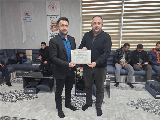 daire-baskanimiz-doc-dr-veli-tatar-genclik-merkezinde-genclerle-bir-araya-geldi